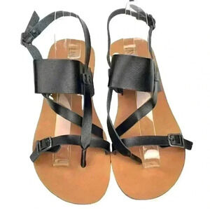 Lane Bryant womens sandals size 8 W black faux leather vegan thongs